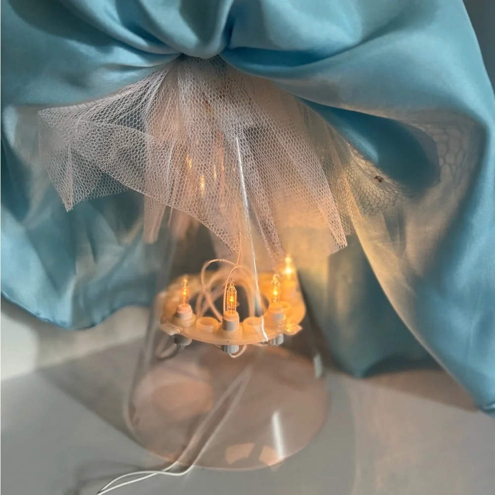 Walt Disney’s Cinderella Light Up Christmas Tree Topper 🎄 - Picture 5 of 12